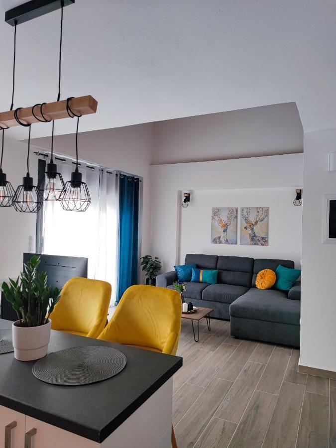 Freesia Loft Apartment อิโออันนินา ภายนอก รูปภาพ